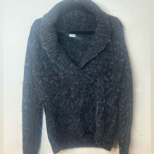 Talula Babaton, size m, wool/alpaca blend long sleeve sweater, V neck